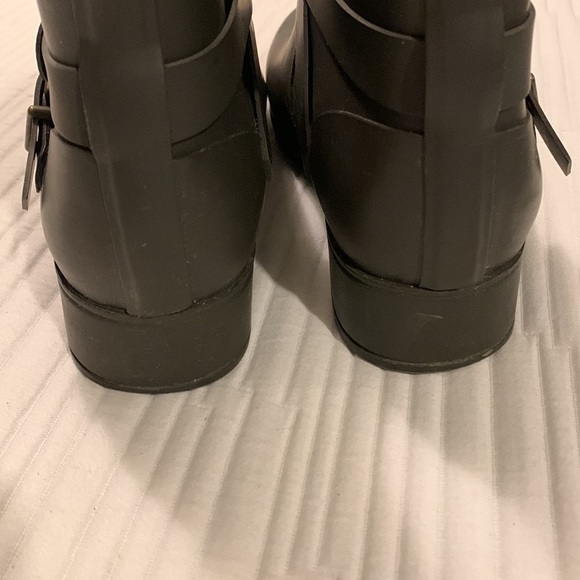 Lucky Brand Women’s Minimalist Ankle Rain Boots SZ 9 - Picture 11 of 13